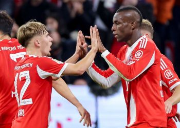 12:20 FC Bayern baut eigenen Weltrekord massiv aus – Ntv