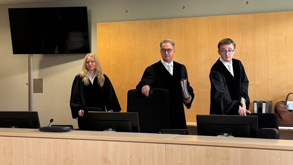 „Verfassungswidrig und zu niedrig“: Thüringer Richter und Staatsanwälte klagen gegen Bezüge