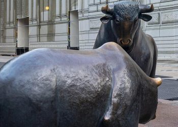 Marktbericht: Kampf um die 24.000-Punkte-Marke im DAX