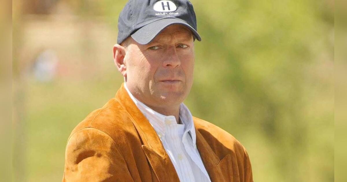 Bruce Willis wurde beim Gehen mit Betreuer gesehen