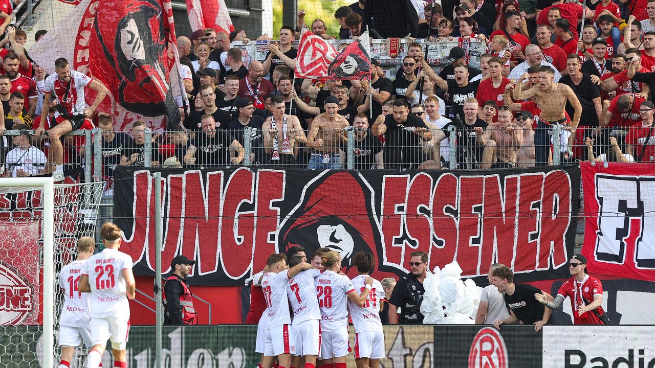 Laut „Weiber“-Flyern: Bei RWE tut sich was