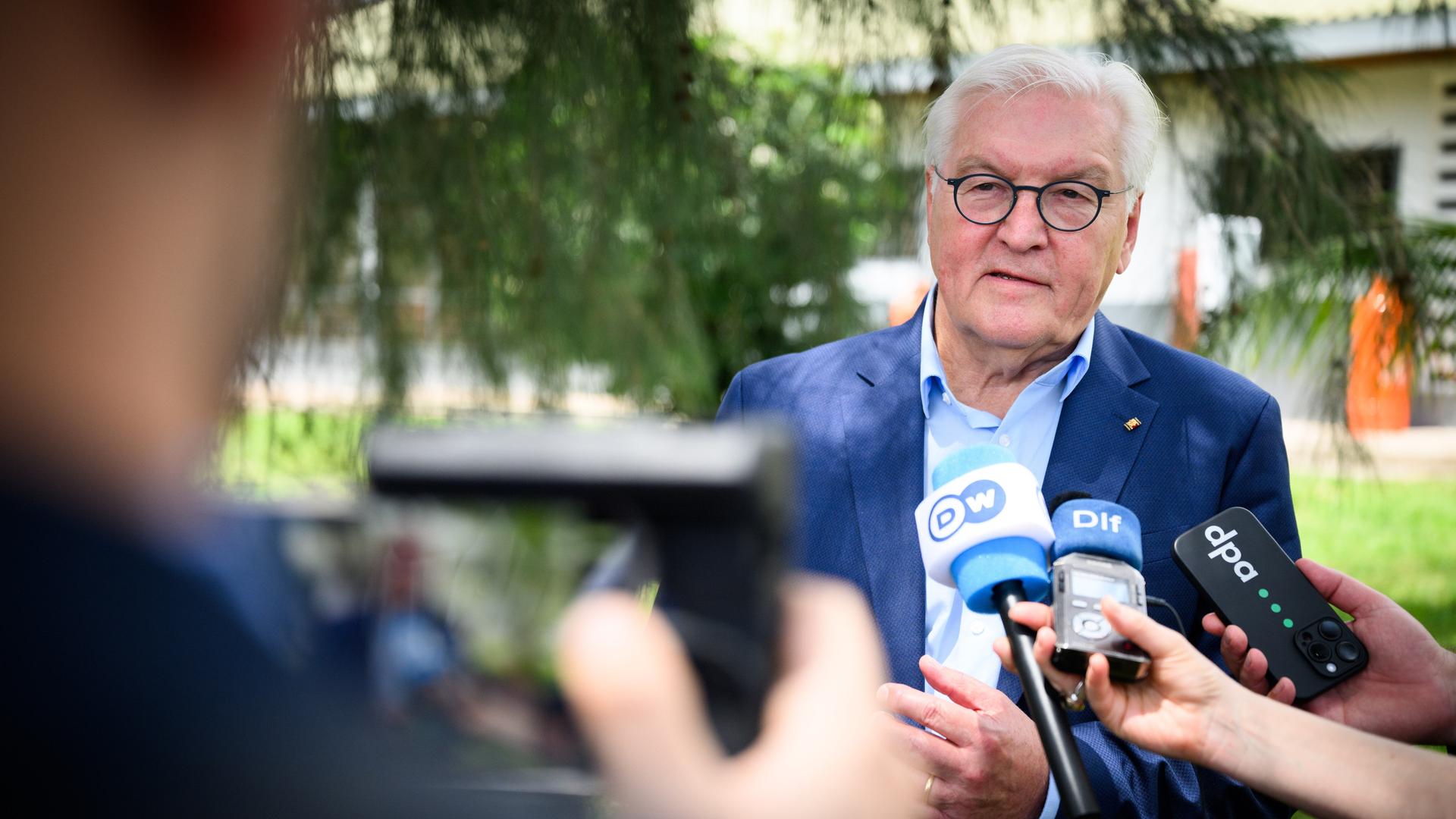 Debatte – Steinmeier kritisiert den Stil der Debatte über Abschiebungen