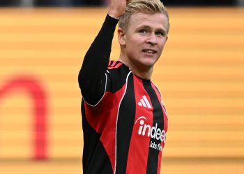 Eintracht Frankfurt: Geheimnisse des letzten Deals! Was Burkardt forderte | Sport