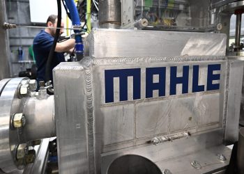 Stuttgart: Autozulieferer Mahle streicht 1.000 Stellen | Regional