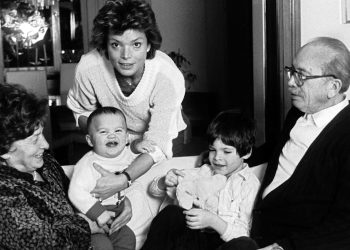 Uschi Glas: Er war in der Waffen-SS! Die Nazi-Akten ihres Vaters | Unterhaltung