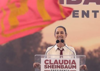 Mann begrapscht Präsidentin Claudia Sheinbaum – Polizei greift ein