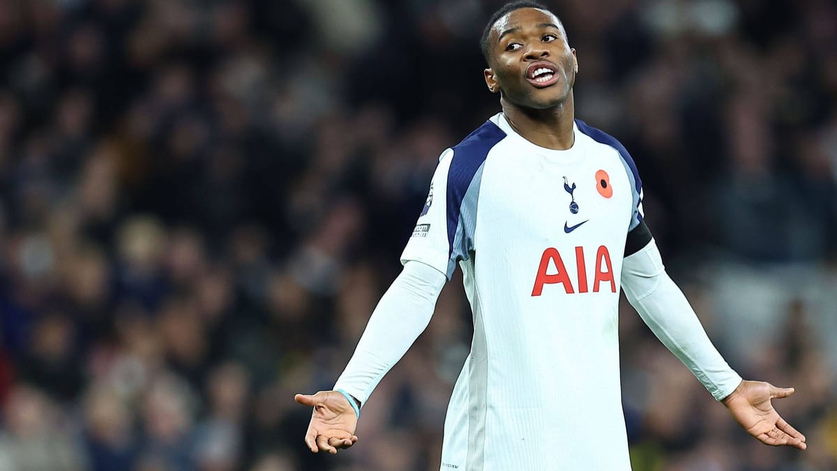 Destiny Udogie wurde vom Spieleragenten mit einer Waffe bedroht