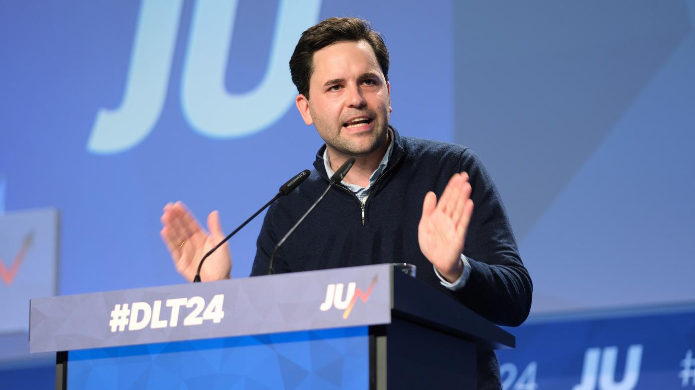 JU-Chef Winkel greift Merkel wegen öffentlicher Äußerungen an