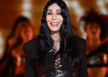 US-Megastar Cher erhält „Legend“-Award