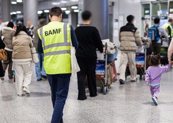 Linienflug aus Istanbul: Ein weiteres Flugzeug mit Afghanen aus dem Aufnahmeprogramm ist in Hannover gelandet