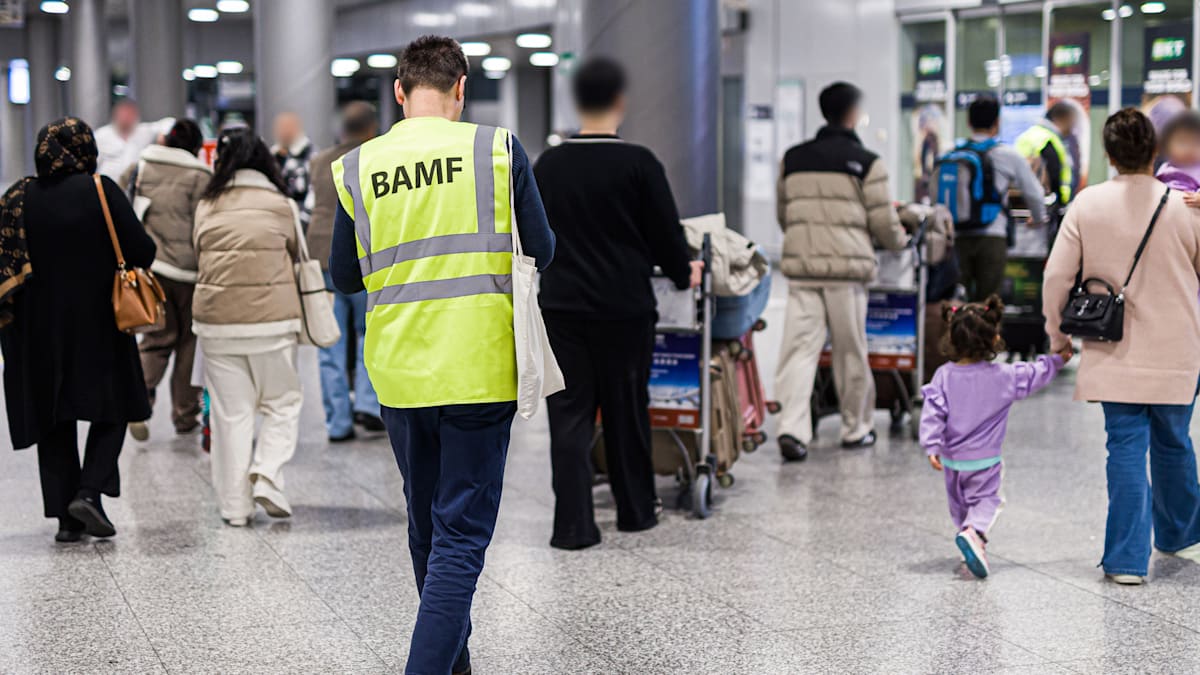 Linienflug aus Istanbul: Ein weiteres Flugzeug mit Afghanen aus dem Aufnahmeprogramm ist in Hannover gelandet