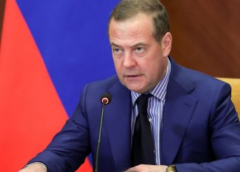 Reise nach Russland: AfD verbietet Mitgliedern Treffen mit Medwedew – Spiegel