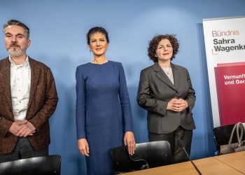 BSW-Chef Wagenknecht gibt Parteivorsitz ab