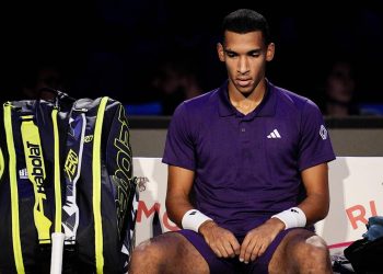 ATP Finals in Turin: Verletzung bremst Auger-Aliassime gegen starken Sinner