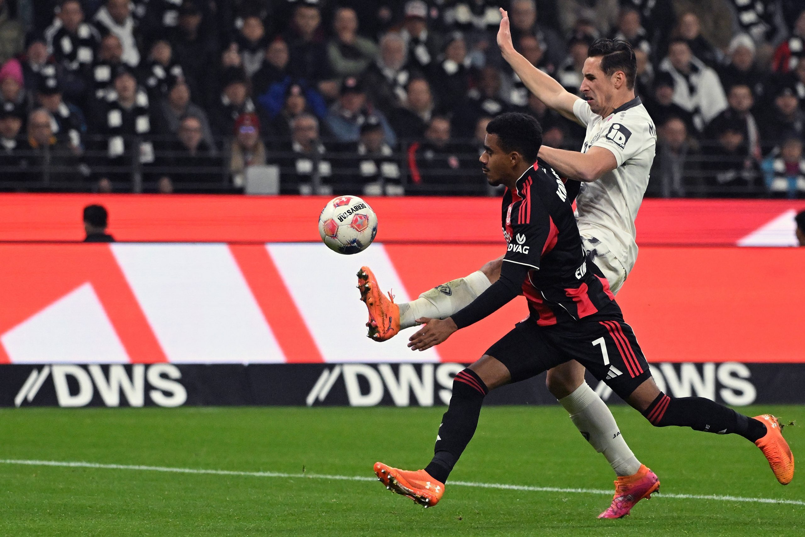 Torlos zur Pause: Geringe Torgefahr zwischen SGE und Mainz