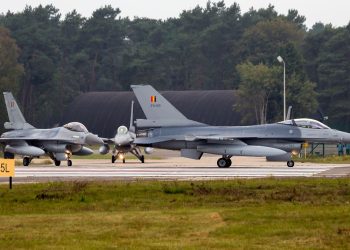 Verfolgung erfolglos: Mehrere Drohnen über wichtigem NATO-Stützpunkt in Belgien gesichtet