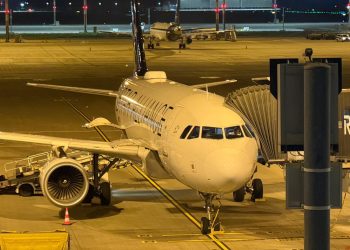 Fünfstündige Odyssee nach Drohnensichtung am BER „Wir bekommen heute wirklich volles Programm“ – Tagesspiegel