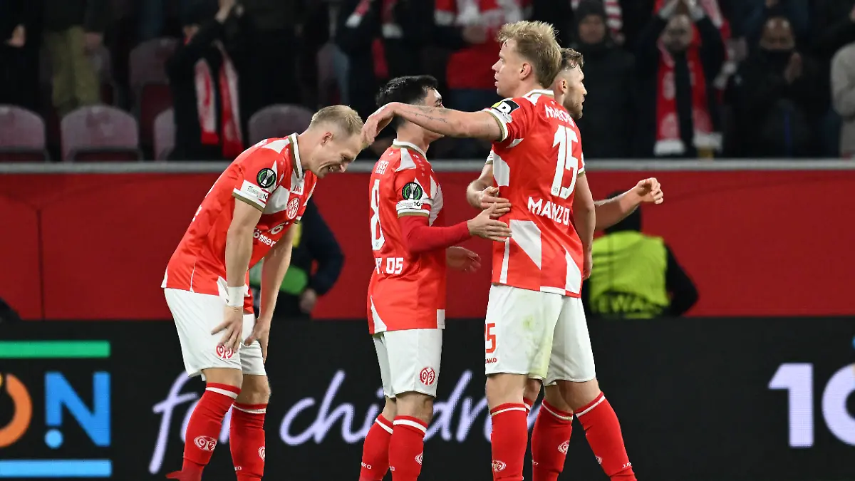 TV oder Stream? Sehen Sie sich die Conference League JETZT auf RTL an