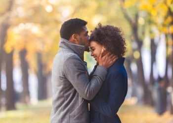 Neue Liebe im November: Diese Sternzeichen können hoffen