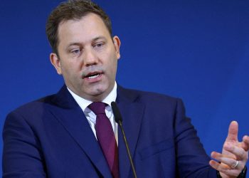 Klingbeil kritisiert die Petitionen der Mitglieder gegen die Bürgergeldreform