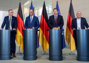 Gipfel im Kanzleramt: Merz will die deutsche Stahlindustrie schützen