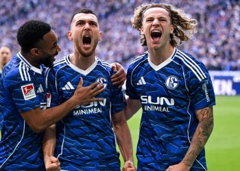 Schalke-Youngster Wallentowitz steht im Rampenlicht