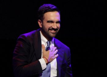 Der linke Demokrat Mamdani wird erster muslimischer Bürgermeister – Niederlage für Trump