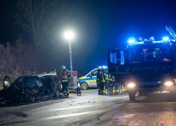 Zwei Tote bei schwerem Frontalunfall – hessenschau.de