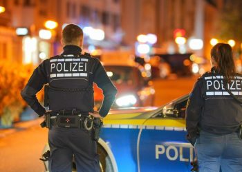 Stuttgart: Halloween-Party eskaliert – Gäste kollabieren