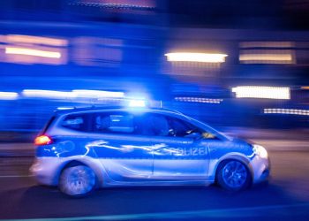 Bis zu 150 Jugendliche randalieren im Märkischen Viertel