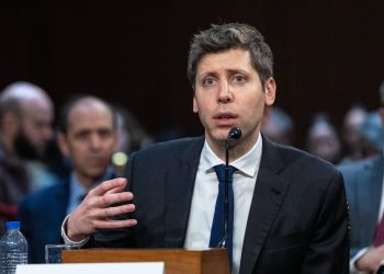 OpenAI-Chef Altman erhält live auf der Bühne eine gerichtliche Vorladung