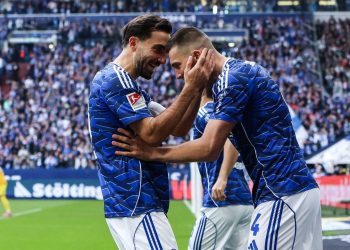 2. Bundesliga: Schalke mit Sieg über Elversberg zurück an der Spitze