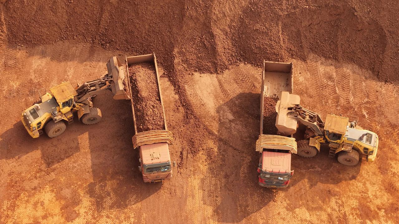 Preissprung bei Seltenen Erden erhöht den Druck auf die Autoindustrie