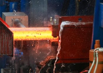 Stahlstudie: Outsourcing hätte schwerwiegende Folgen