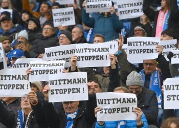 Fußball | Bundesliga: Fan-Proteste gegen Hopps Freund Wittmann – Spielerberater erstattet Anzeige