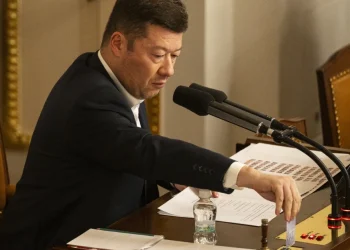 Tschechien: Der Rechtsextremist Tomio Okamura ist neuer Parlamentspräsident