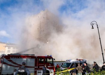 Torre dei Conti in Rom: Mittelalterlicher Turm stürzt ein