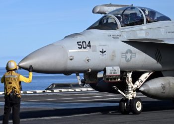 Die USA verschärfen die Spannungen mit Venezuela durch die Verlegung von Flugzeugträgern