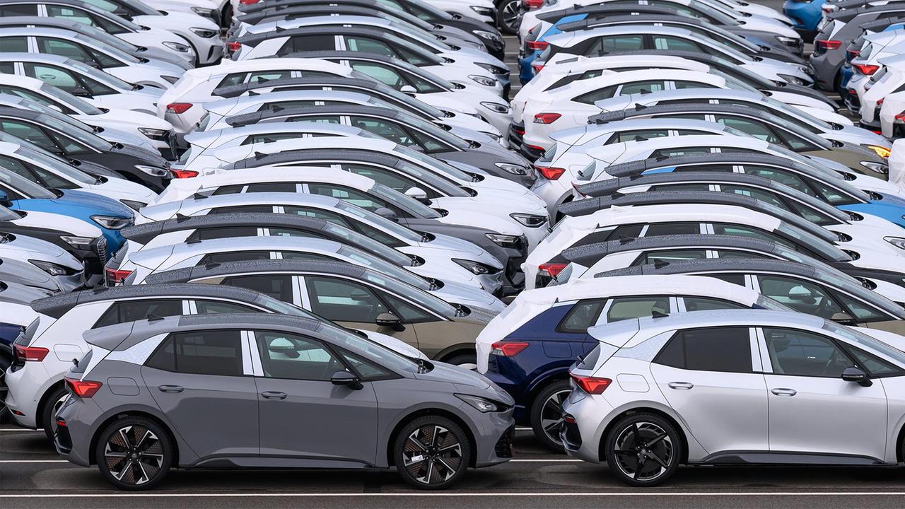 Elektroautos sind kaum teurer als Modelle mit Verbrennungsmotor