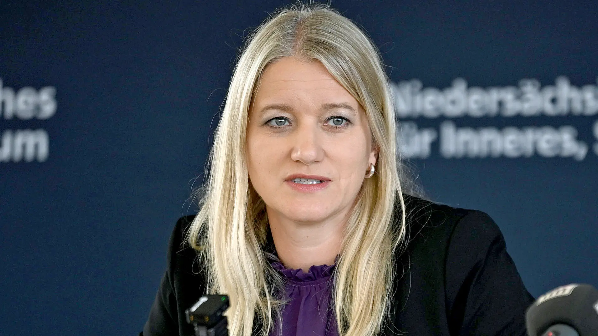 NDS-Justizminister Wahlmann: Besitz von Vergewaltigungsvideos ahnden – NDR.de