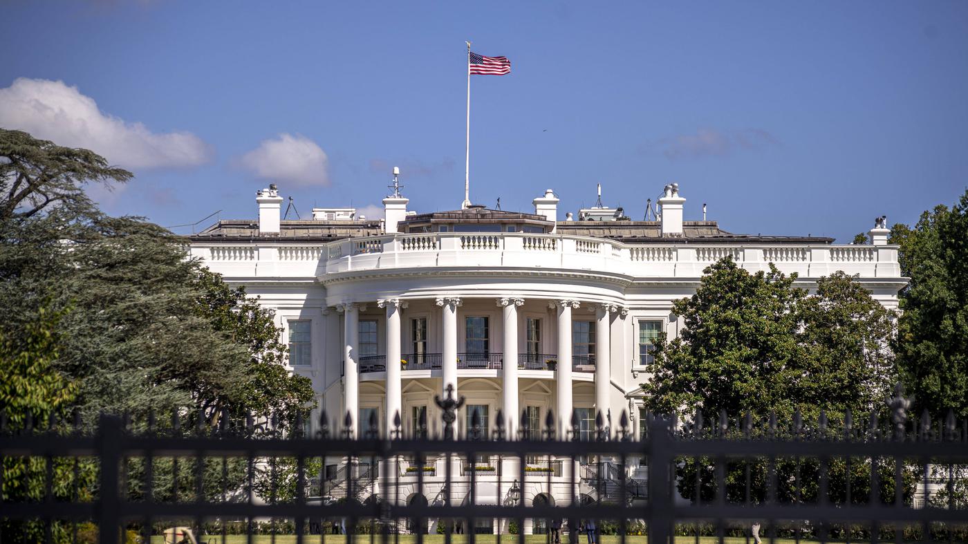Goldener Wasserhahn, polierter Marmor: Trumps pompöses Badezimmer