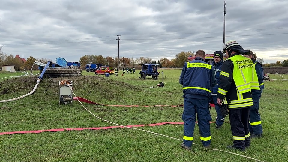 Wasser sprudelt „wie aus einer Ölquelle“: Ein kaputter Brunnen in Werben in der Altmark ist wieder geschlossen